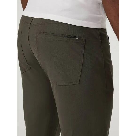 Vuori Meta Pant Athletic Slim Fit Pants Dark Oregano Men’s 28 x 31 Golf Outdoors - Picture 3 of 15
